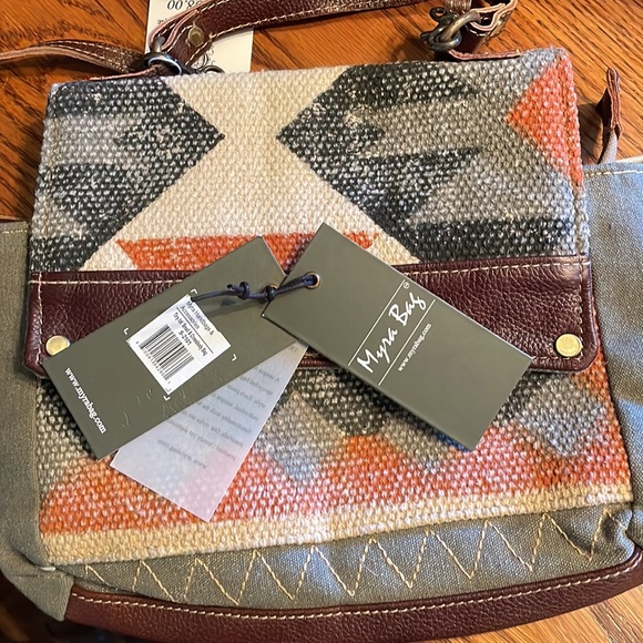 SOLD SOLD SOLD MYRA TINY TOT SMALL & CROSSBODY BAG - Picture 6 of 6